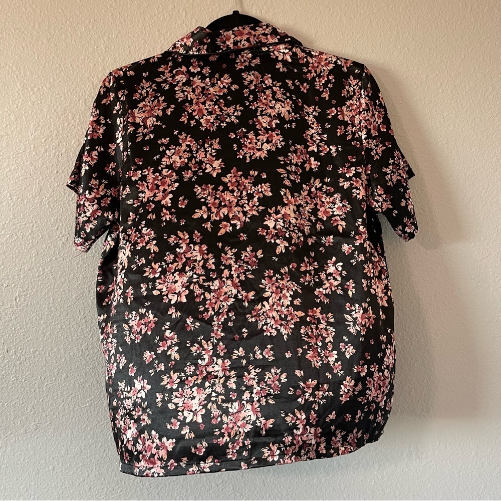 Marilyn Monroe Women’s Black Pink Floral Satin Matching Pajama Set Size Medium - Picture 4 of 7